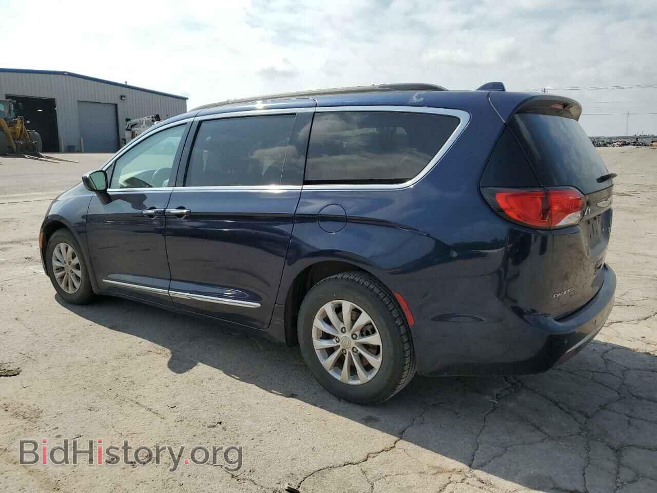 2017 CHRYSLER PACIFICA - VIN: 2C4RC1BG3HR743672 - Фото 2