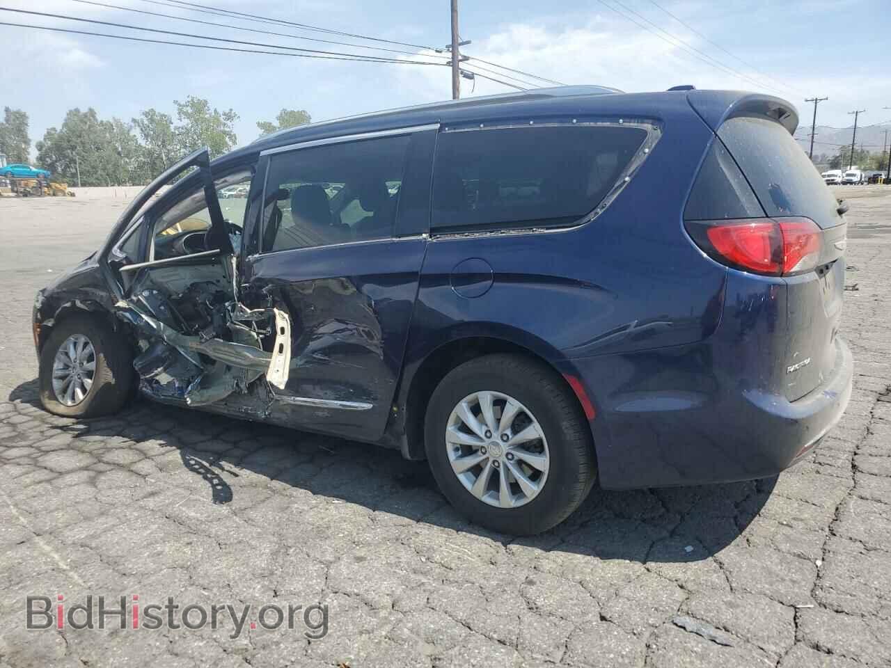 2018 CHRYSLER PACIFICA - VIN: 2C4RC1BG7JR353227 - Фото 2