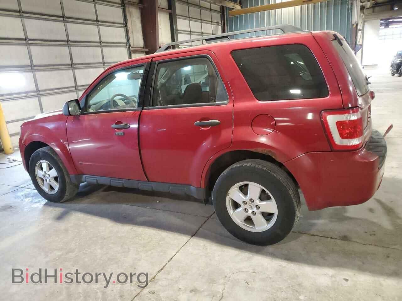 2011 FORD ESCAPE - VIN: 1FMCU0D70BKB02684 - Фото 2