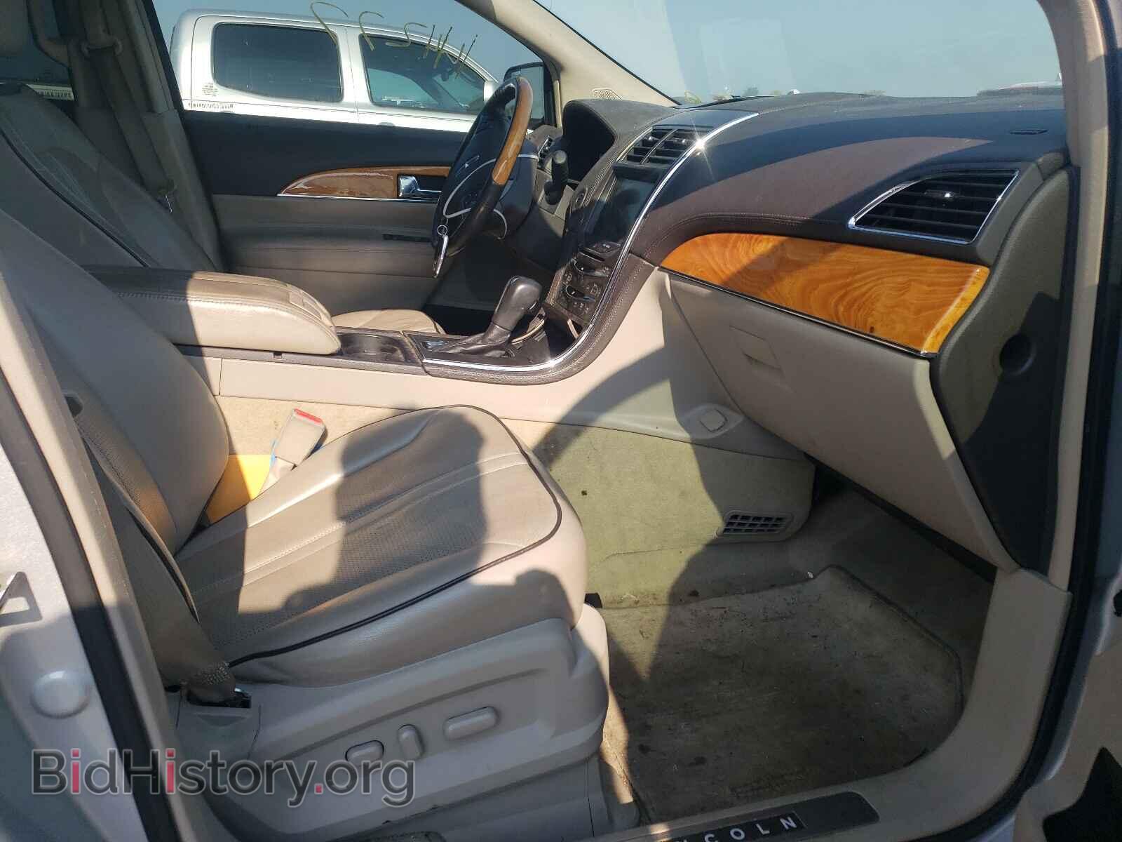 2011 LINCOLN MKX - VIN: 2LMDJ6JK7BBJ13771 - Photo 5