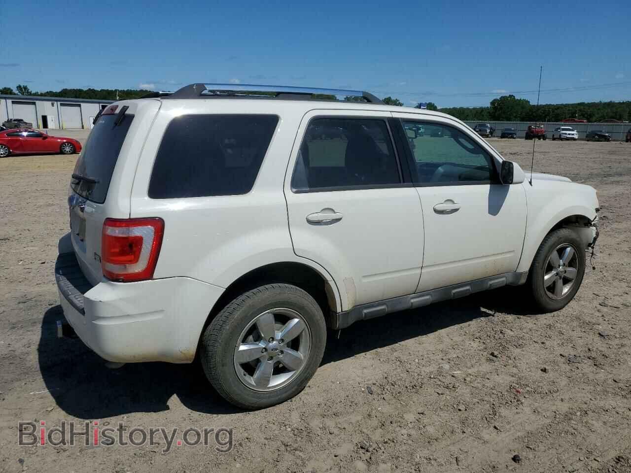 2011 FORD ESCAPE - VIN: 1FMCU0EG5BKC28196 - Фото 3