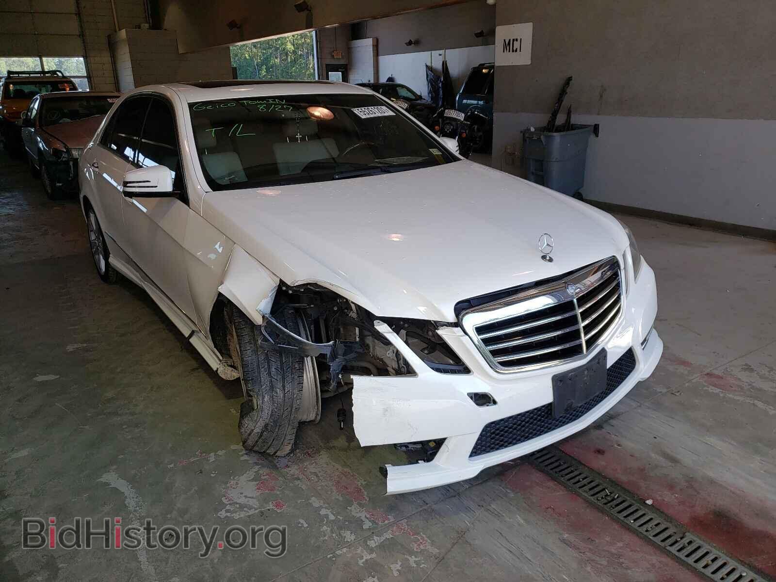 Photo WDDHF5KB2DA758151 - MERCEDES-BENZ E-CLASS 2013