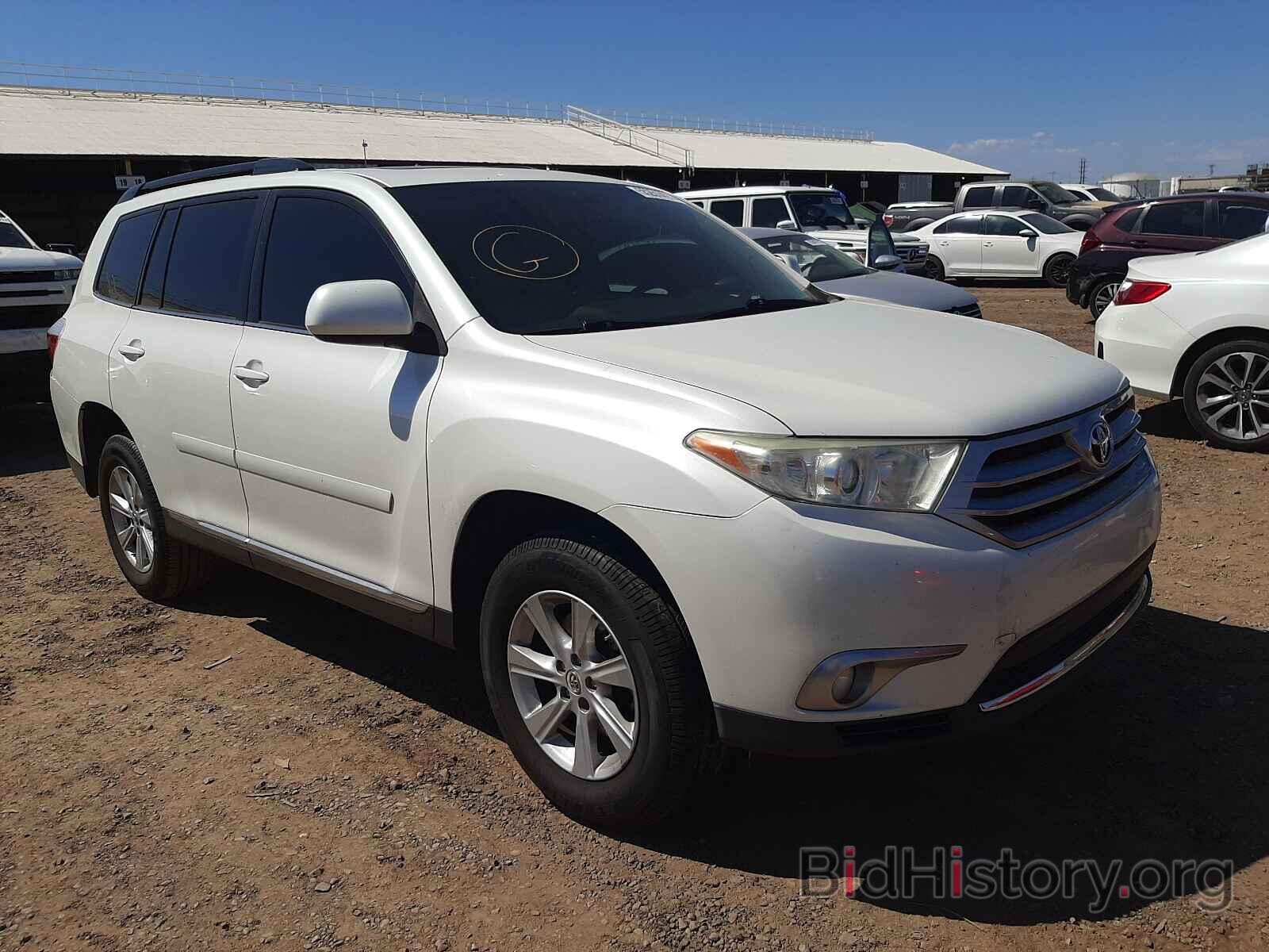 Photo 5TDZK3EHXBS047831 - TOYOTA HIGHLANDER 2011