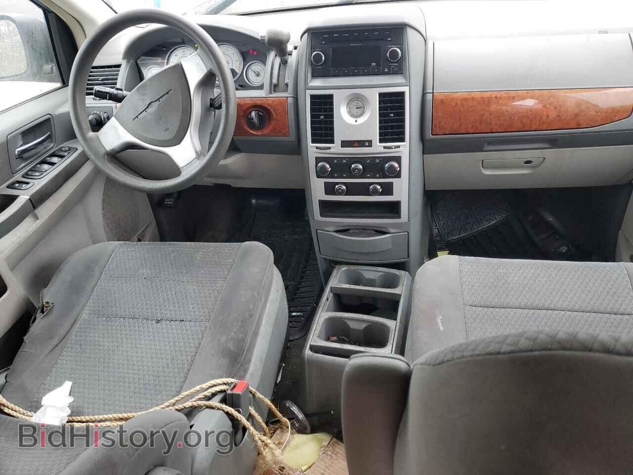 2009 CHRYSLER MINIVAN - VIN: 2A8HR44E39R627633 - Photo 8