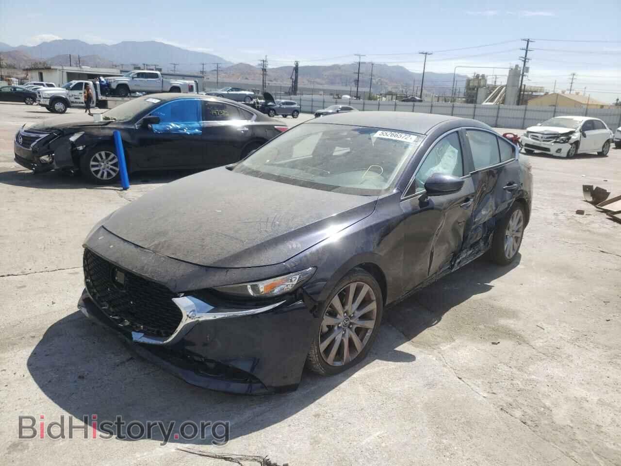 2019 MAZDA 3 - VIN: JM1BPBAM4K1117482 - Photo 2