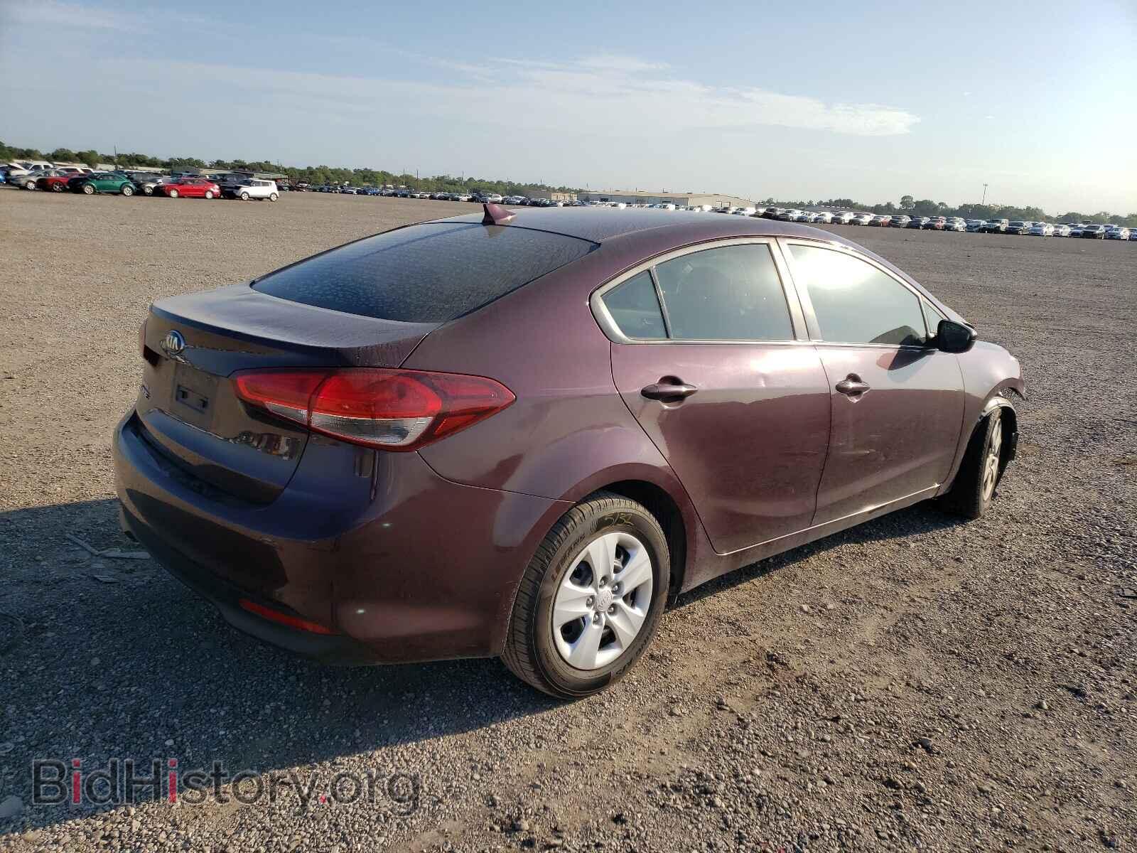 2017 KIA FORTE - VIN: 3KPFK4A73HE085152 - Фото 4