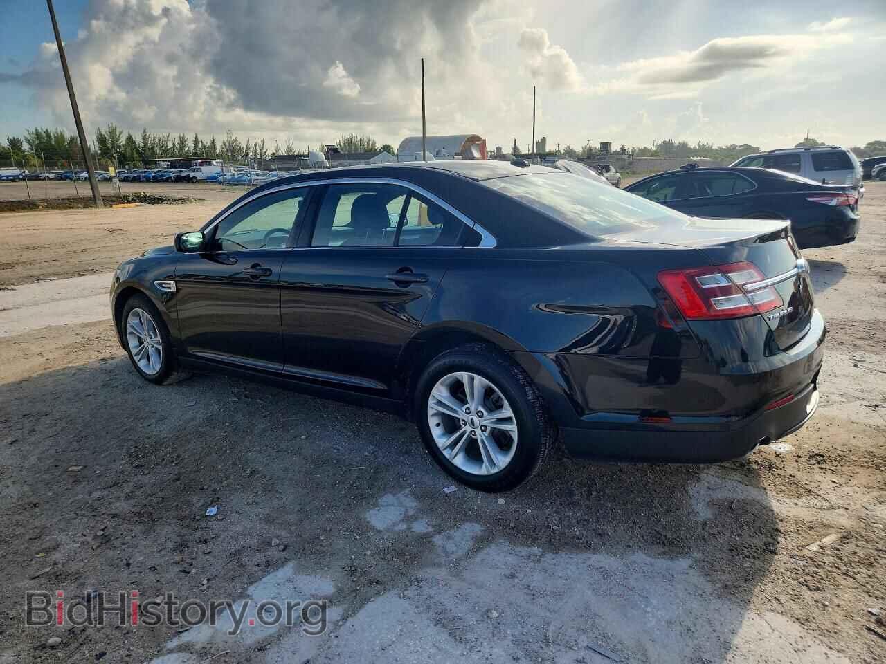2018 FORD TAURUS - VIN: 1FAHP2E87JG137363 - Фото 2