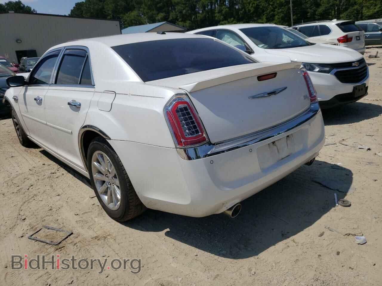 2011 CHRYSLER 300 - VIN: 2C3CA6CT4BH528470 - Фото 3