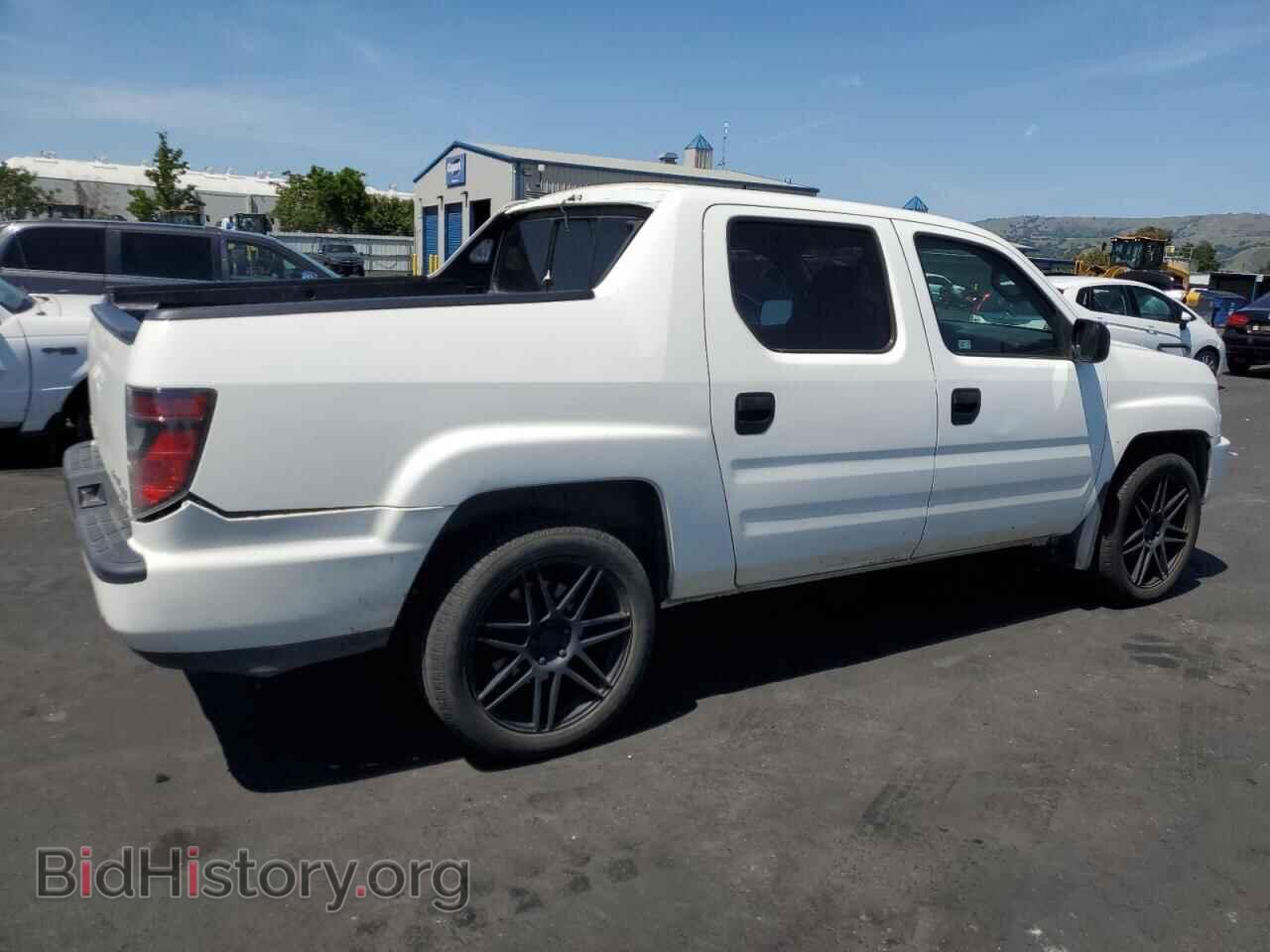 2014 HONDA RIDGELINE - VIN: 5FPYK1F71EB011550 - Фото 3