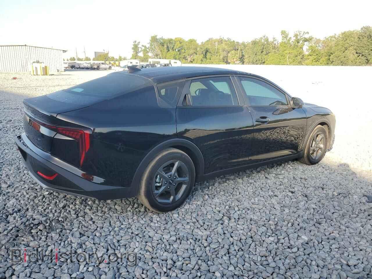 2025 KIA K4 LX - VIN: 3KPFT4DEXSE084675 - Photo 3