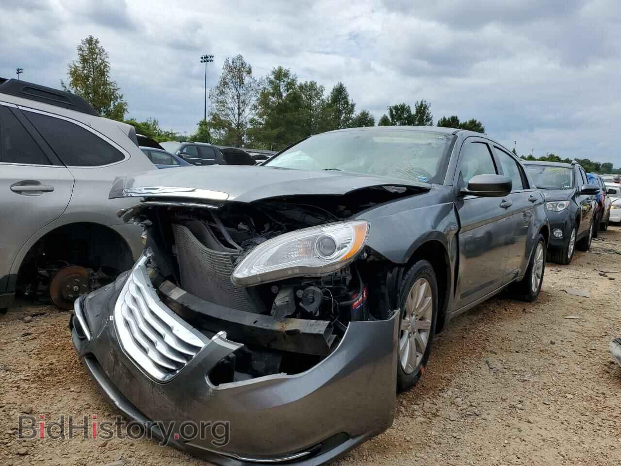 2011 CHRYSLER 200 - VIN: 1C3BC1FB8BN618353 - Фото 2