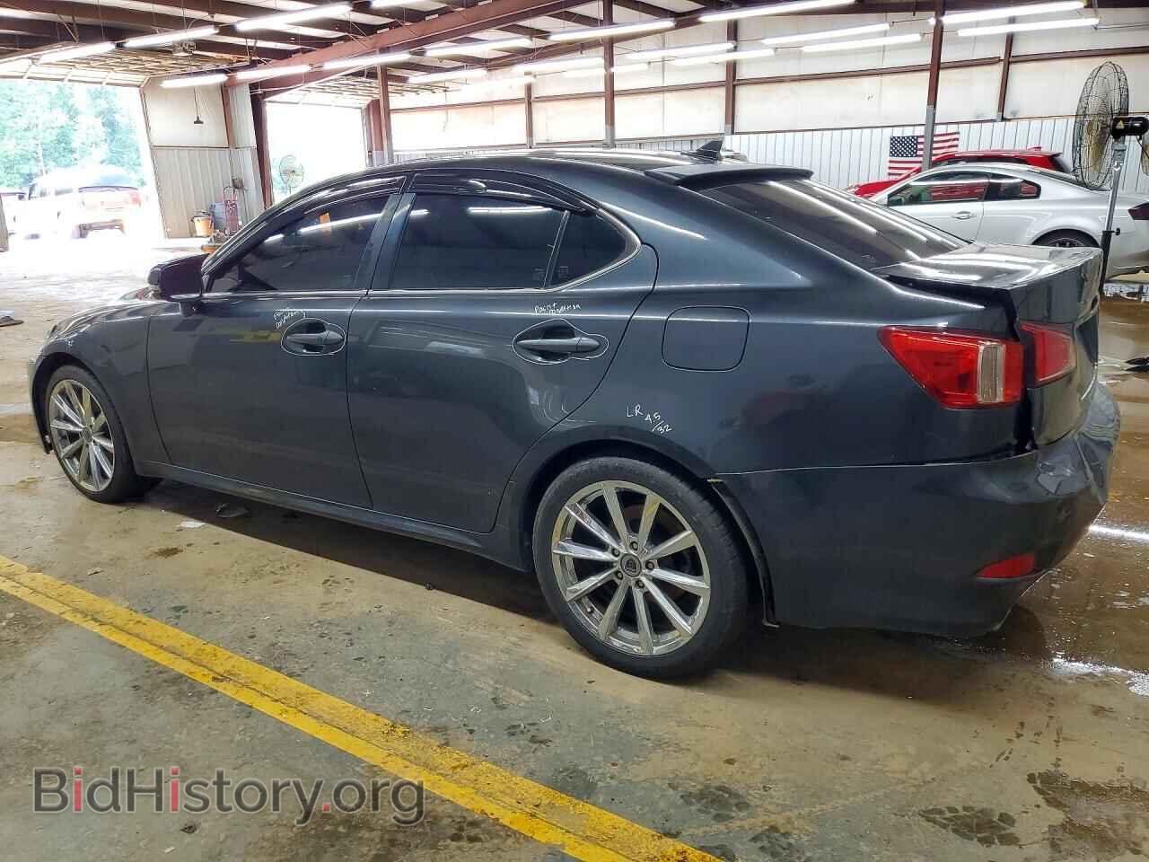 2011 LEXUS IS - VIN: JTHBF5C22B5150696 - Photo 2