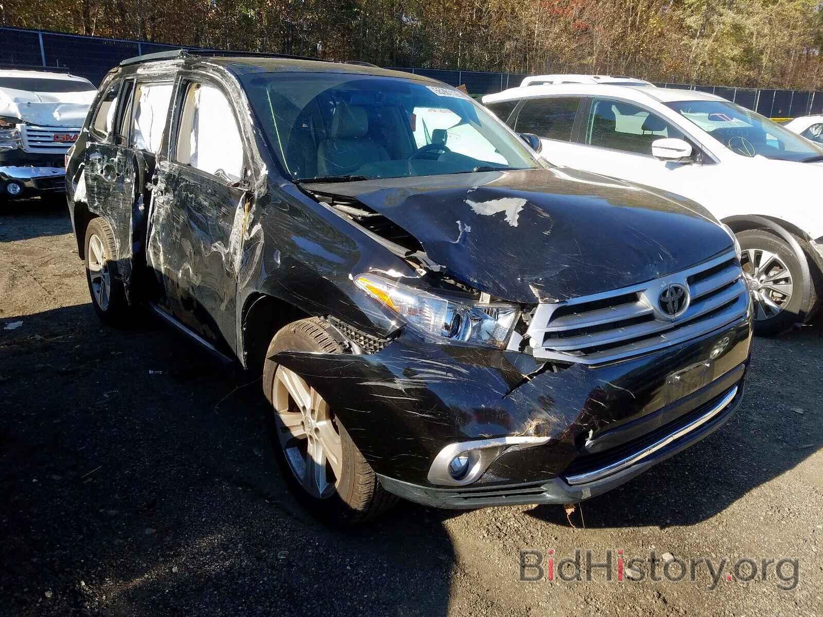 Фотография 5TDDK3EH3DS247057 - TOYOTA HIGHLANDER 2013