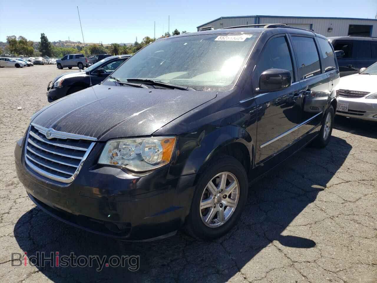 2009 CHRYSLER MINIVAN - VIN: 2A8HR54189R617103 - Фото 2