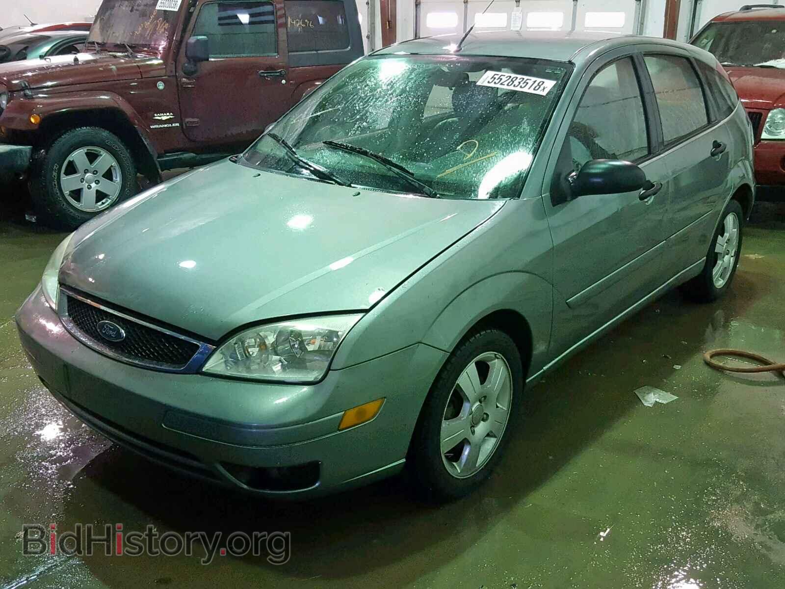 2005 FORD FOCUS - VIN: 3FAFP37N05R130415 - Фото 2