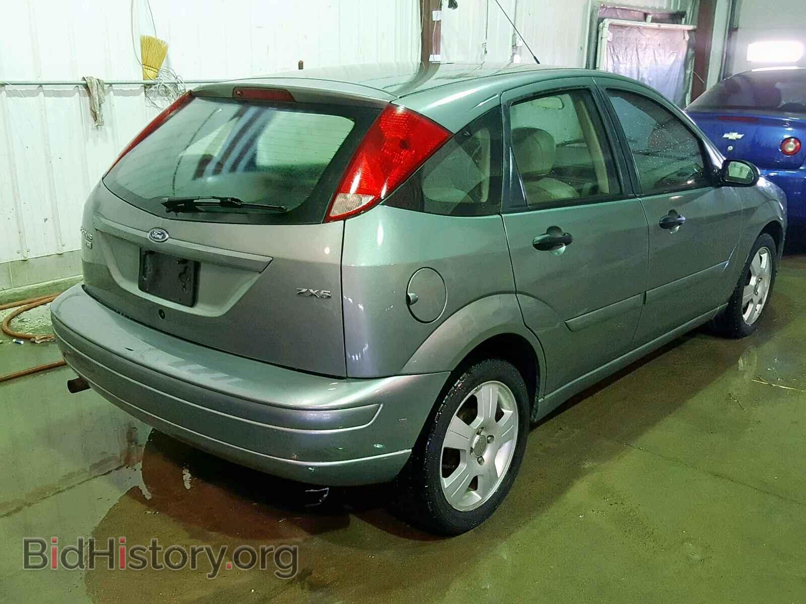 2005 FORD FOCUS - VIN: 3FAFP37N05R130415 - Фото 4