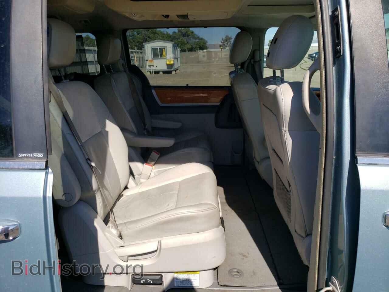 2008 CHRYSLER MINIVAN - VIN: 2A8HR64X18R133833 - Фото 6