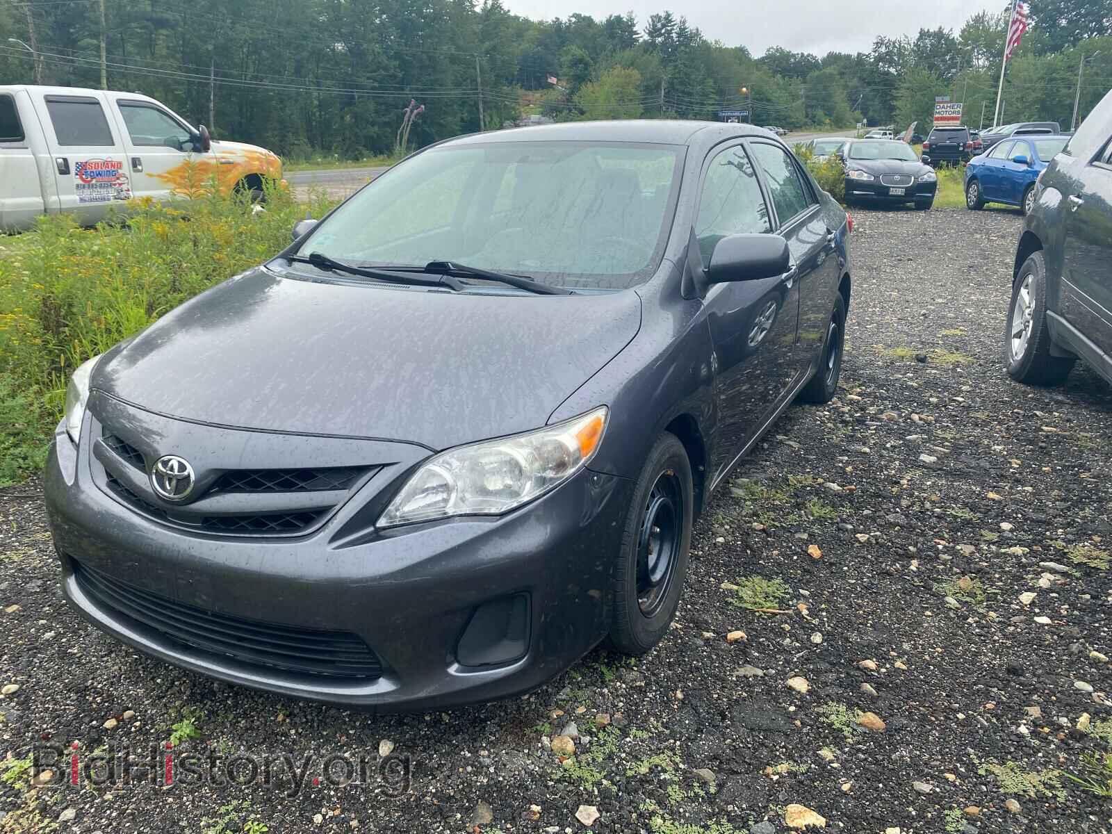 2013 TOYOTA COROLLA - VIN: 2T1BU4EE8DC093595 - Фото 2