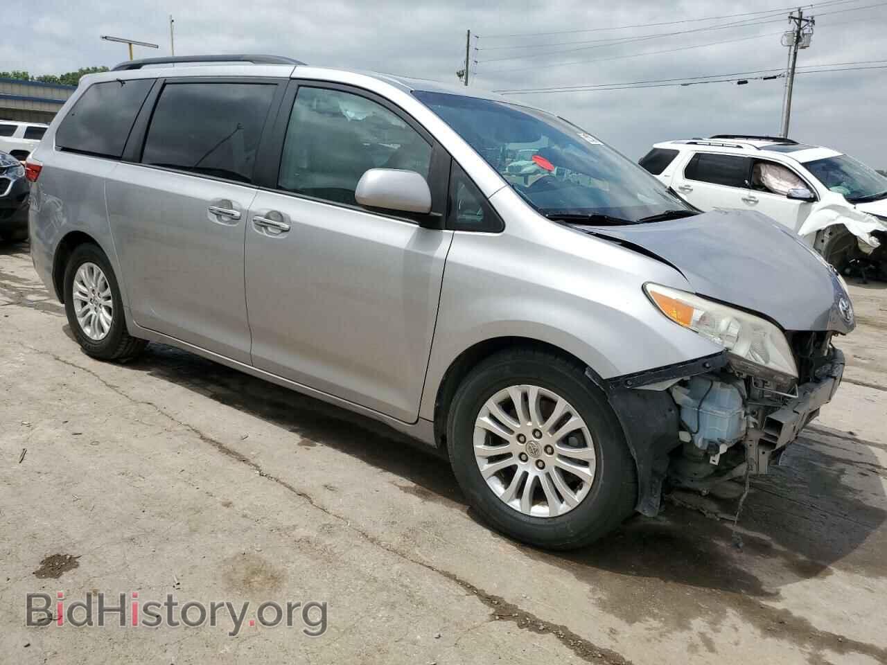 2016 TOYOTA All Models - VIN: 5TDYK3DC5GS720369 - Фото 4