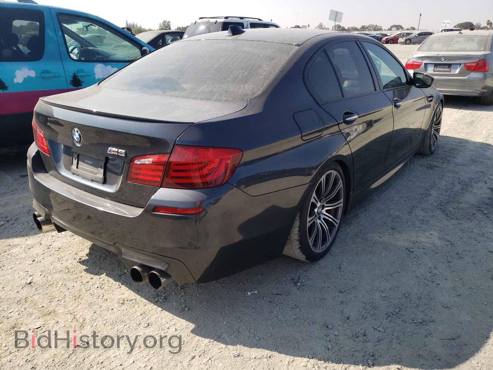 2013 BMW M5 - VIN: WBSFV9C56DD095579 - Фото 4