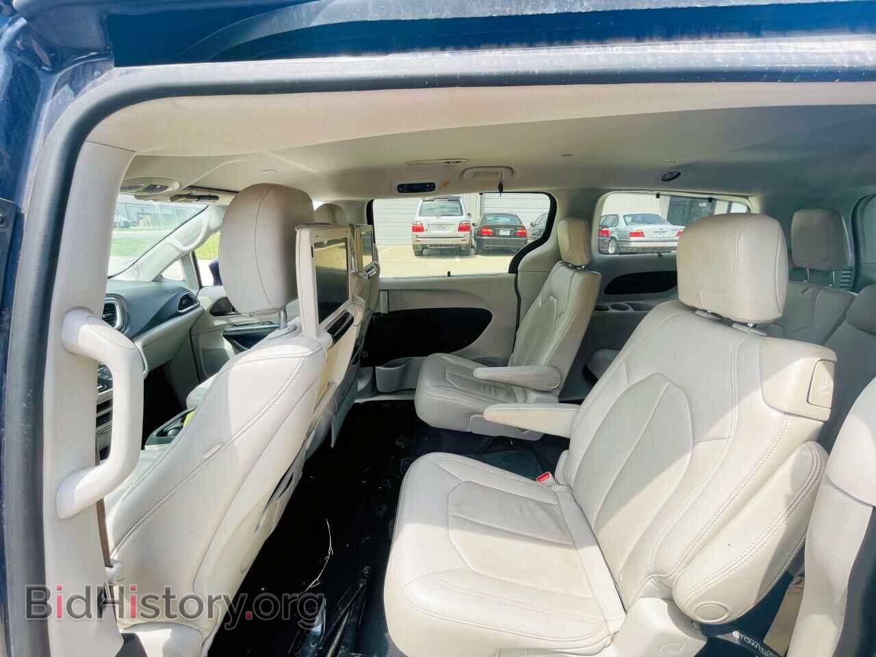 2017 CHRYSLER PACIFICA - VIN: 2C4RC1EG2HR811746 - Photo 9