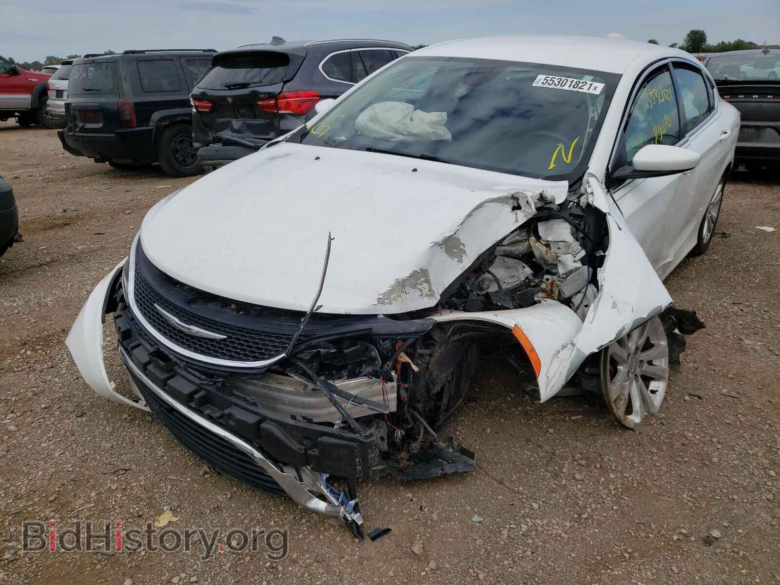 2015 CHRYSLER 200 - VIN: 1C3CCCABXFN677160 - Фото 2