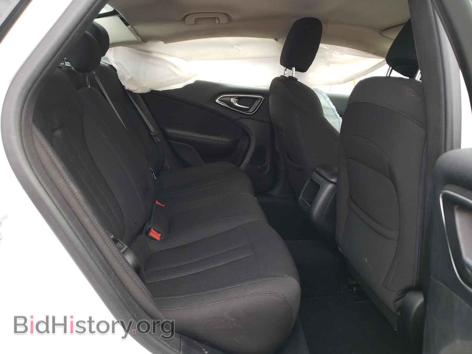 2015 CHRYSLER 200 - VIN: 1C3CCCABXFN677160 - Фото 6