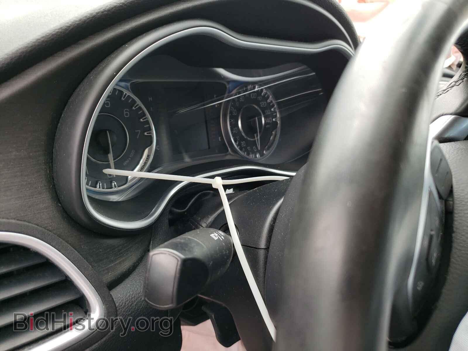 2015 CHRYSLER 200 - VIN: 1C3CCCABXFN677160 - Фото 8