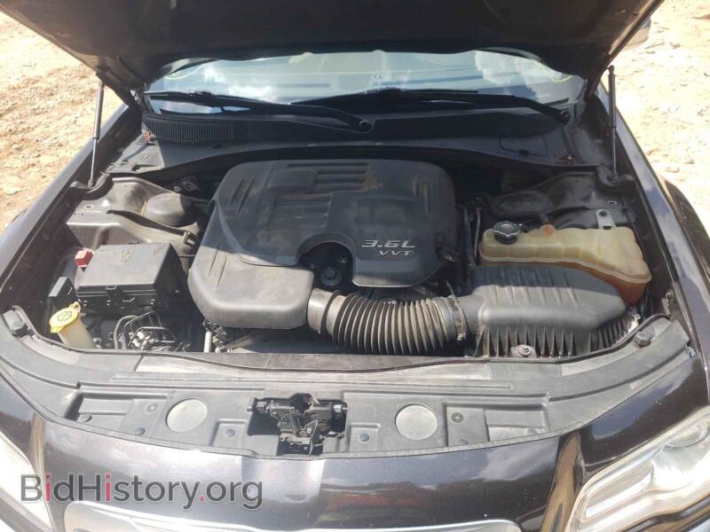 2012 Chrysler 300 (VIN 2C3CCACG3CH274512) — photo 7 of 10