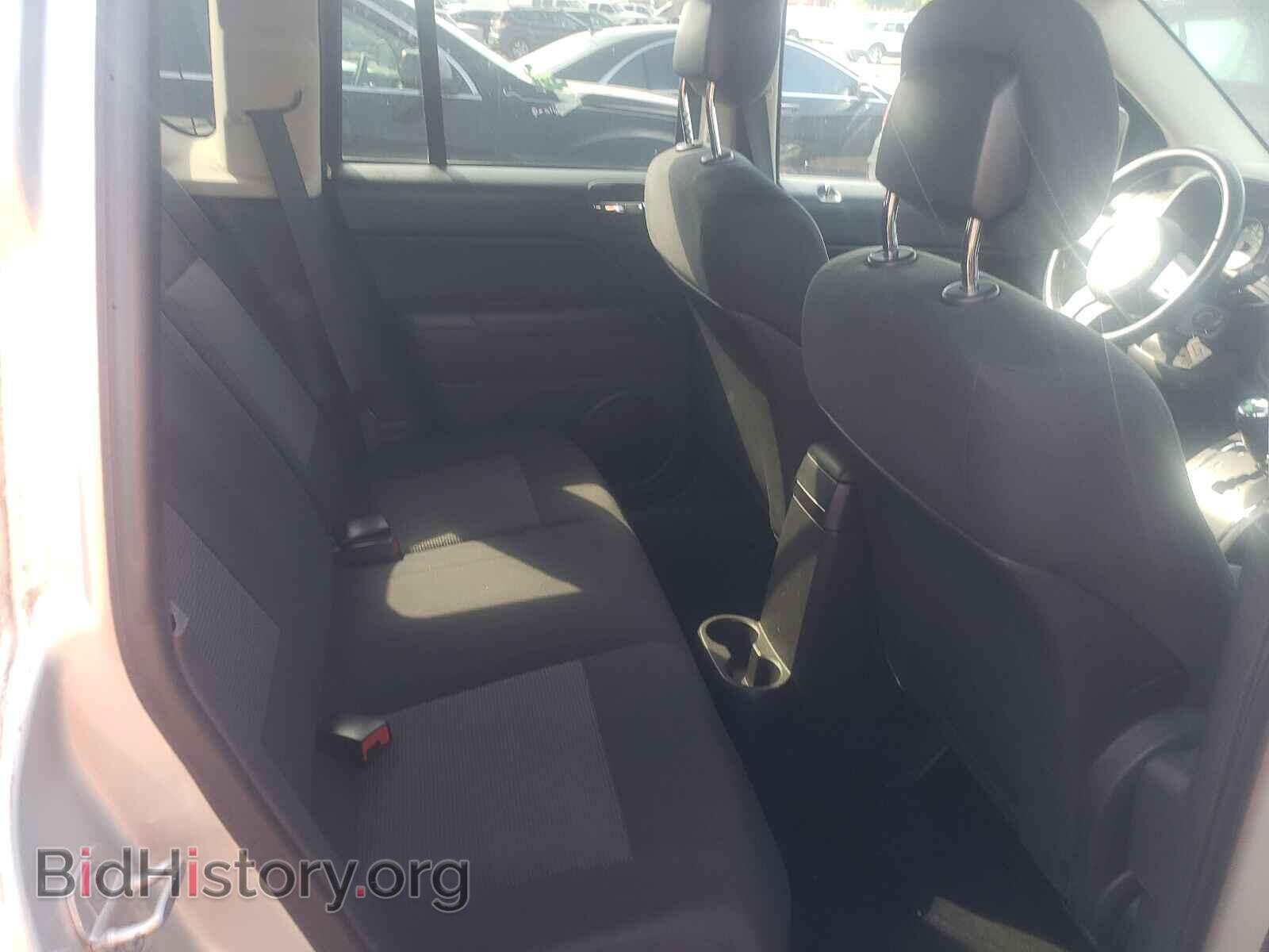 2011 JEEP COMPASS - VIN: 1J4NF1FB1BD252090 - Photo 6