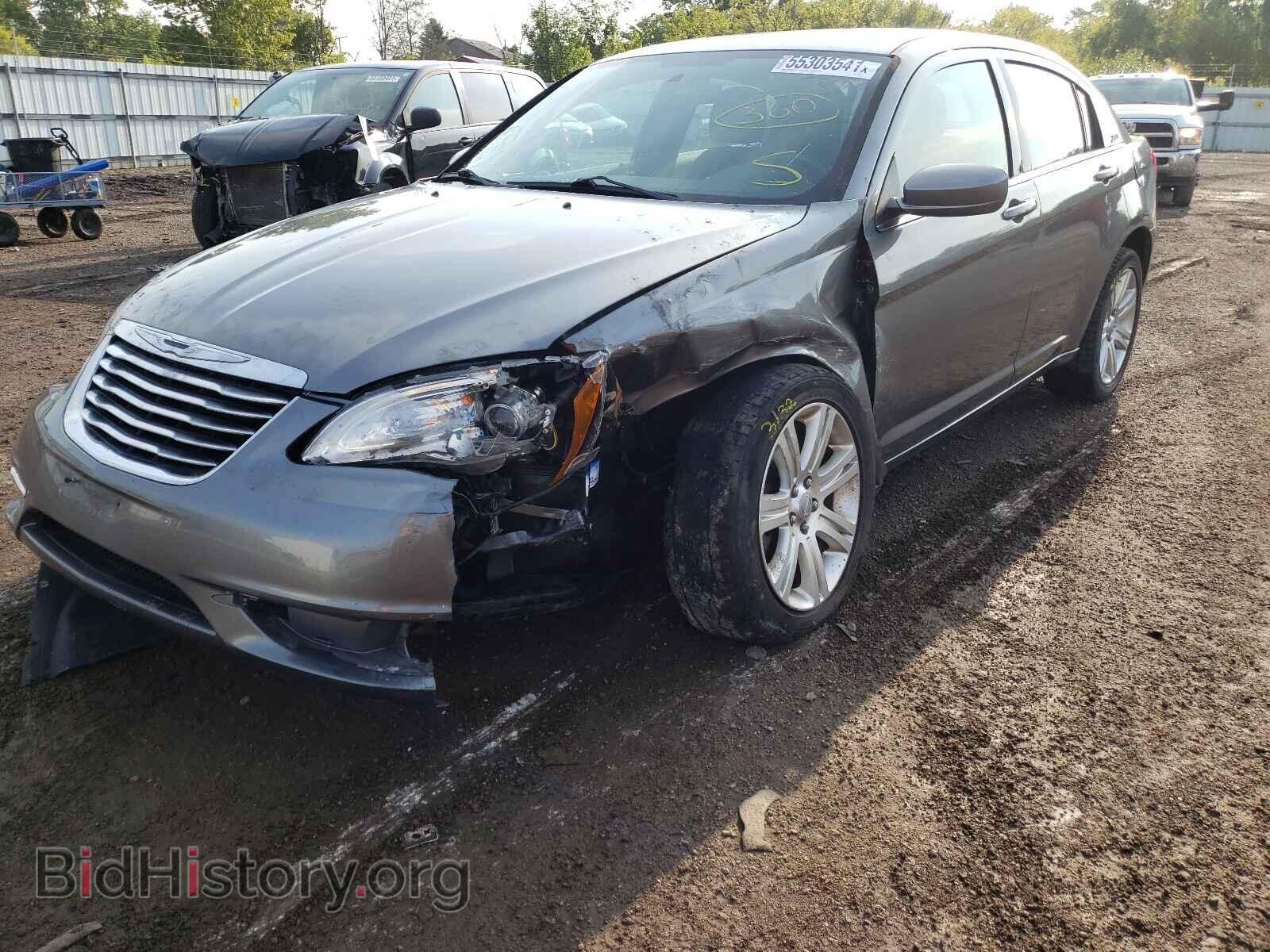 2011 CHRYSLER 200 - VIN: 1C3BC1FB9BN623397 - Фото 2