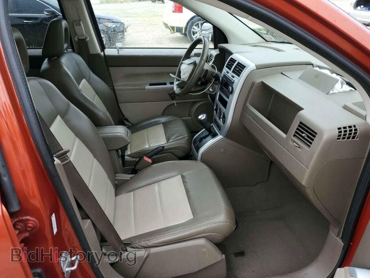 2008 JEEP COMPASS - VIN: 1J8FF57W88D636761 - Фото 5