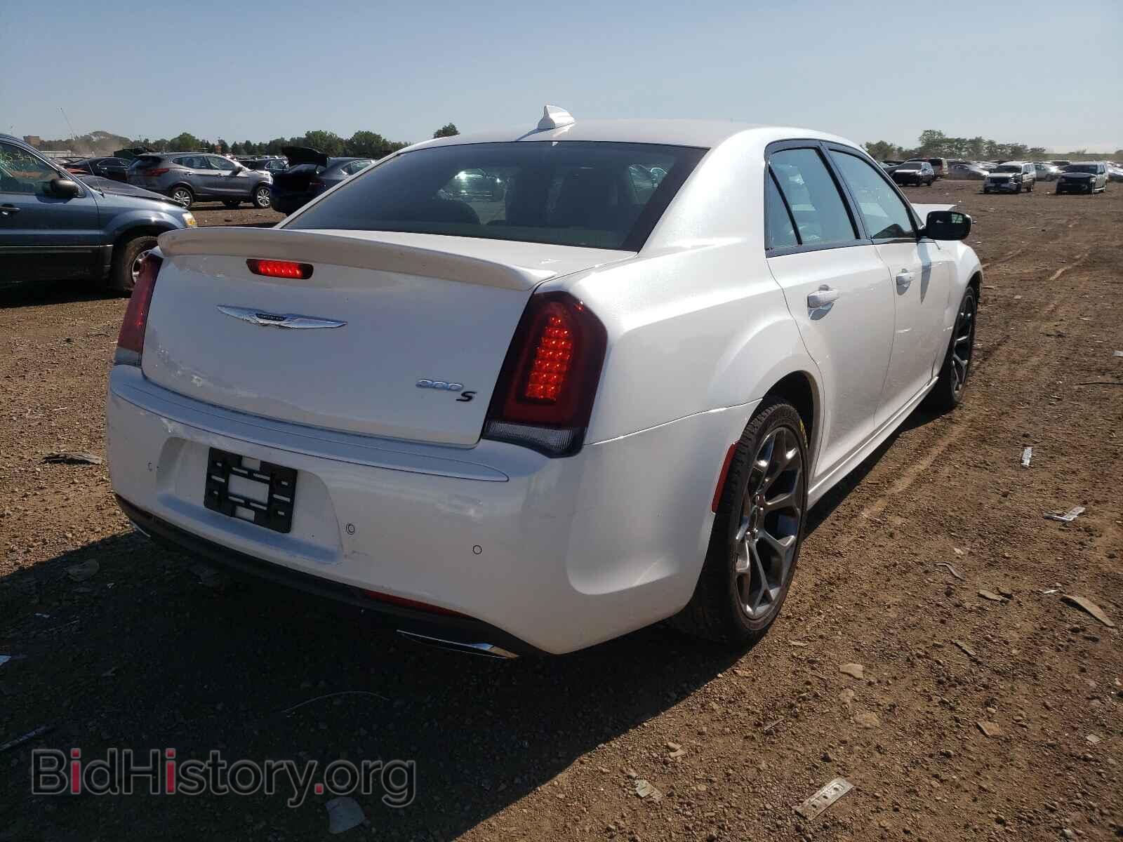 2015 CHRYSLER 300 - VIN: 2C3CCABT3FH501104 - Фото 4
