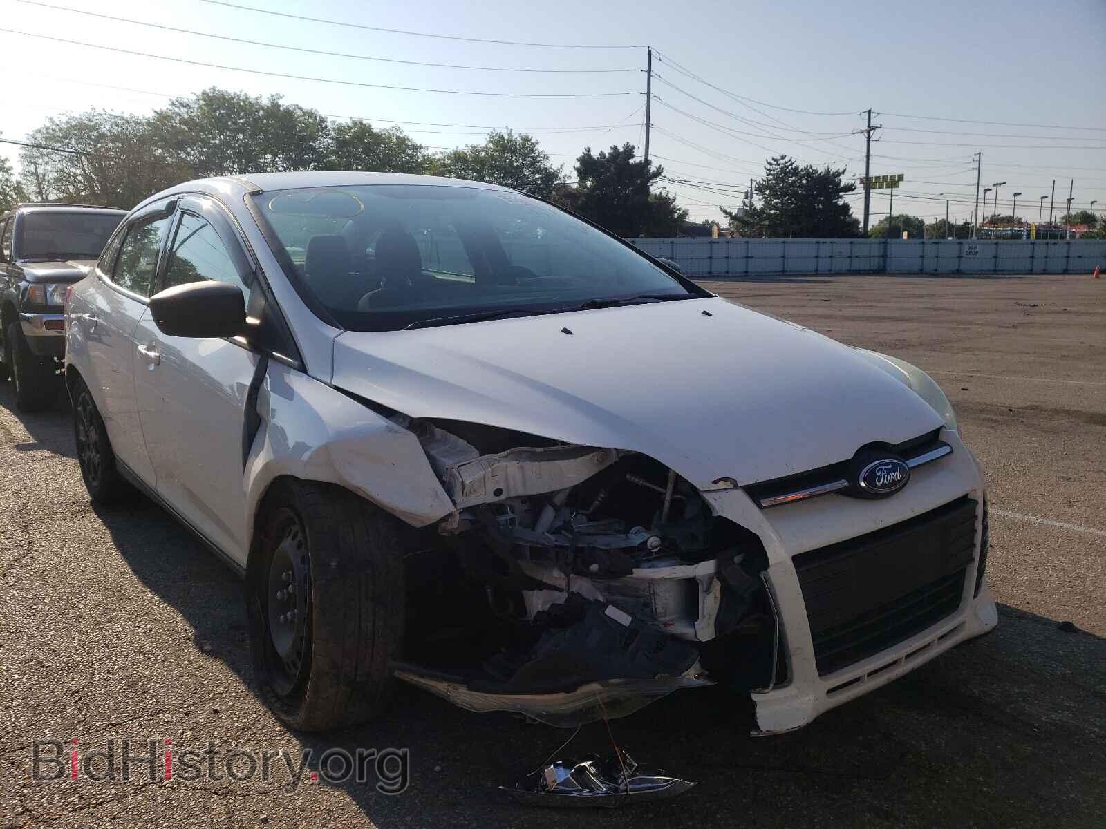 Photo 1FAHP3F26CL118202 - FORD FOCUS 2012