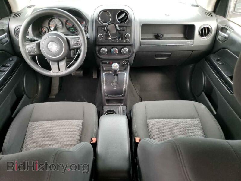 2012 Jeep COMPASS (VIN 1C4NJDBB5CD612345) — фото 8 из 13