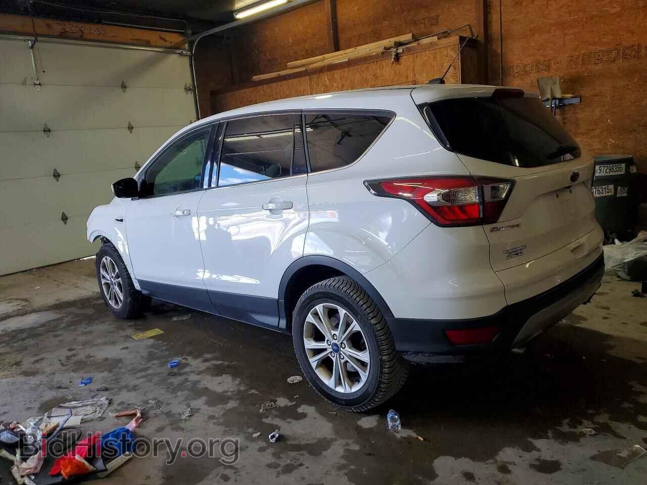 2017 FORD ESCAPE - VIN: 1FMCU9GD5HUB05762 - Фото 2