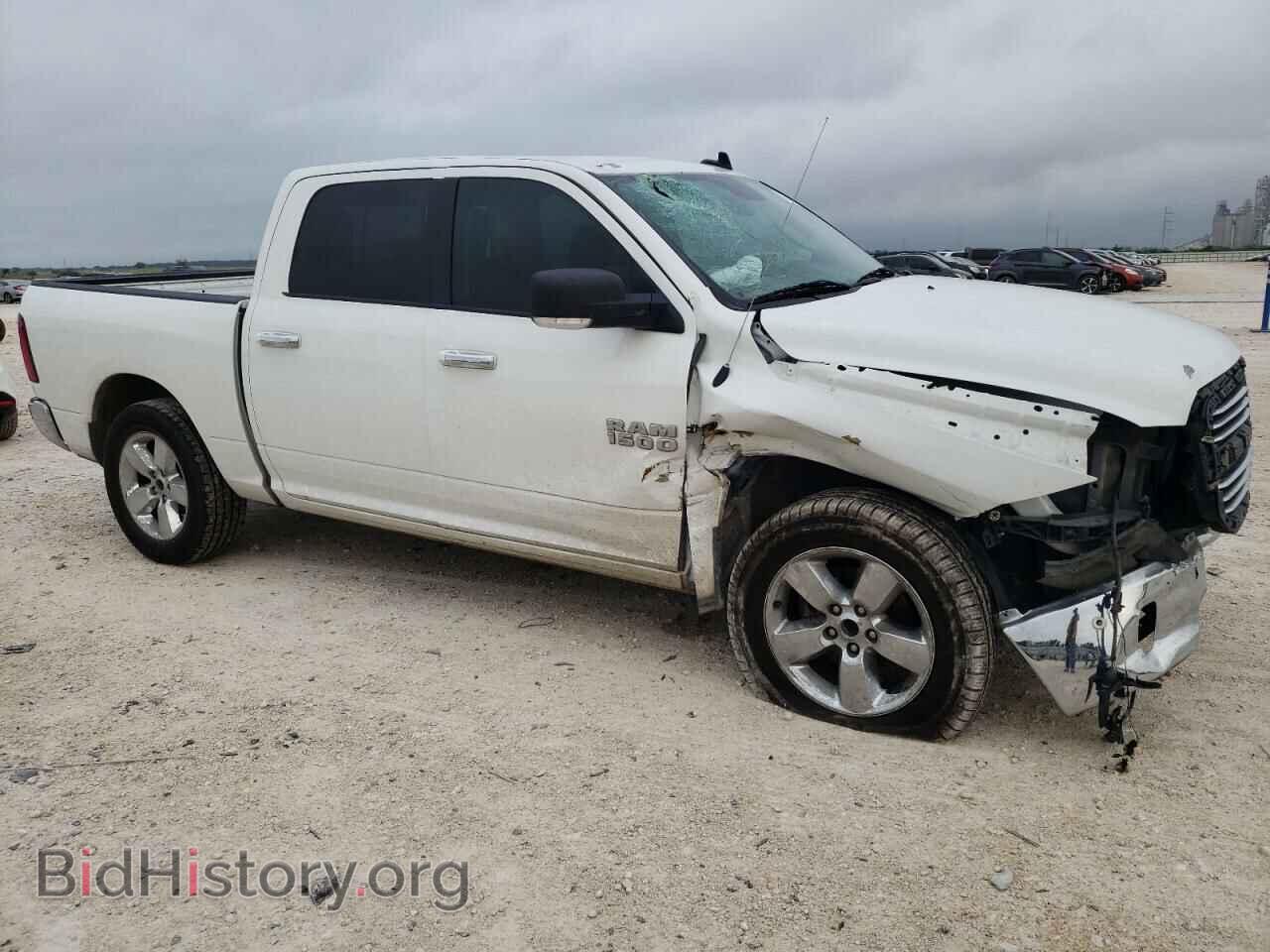 2017 RAM 1500 - VIN: 3C6RR6LT4HG613534 - Фото 4