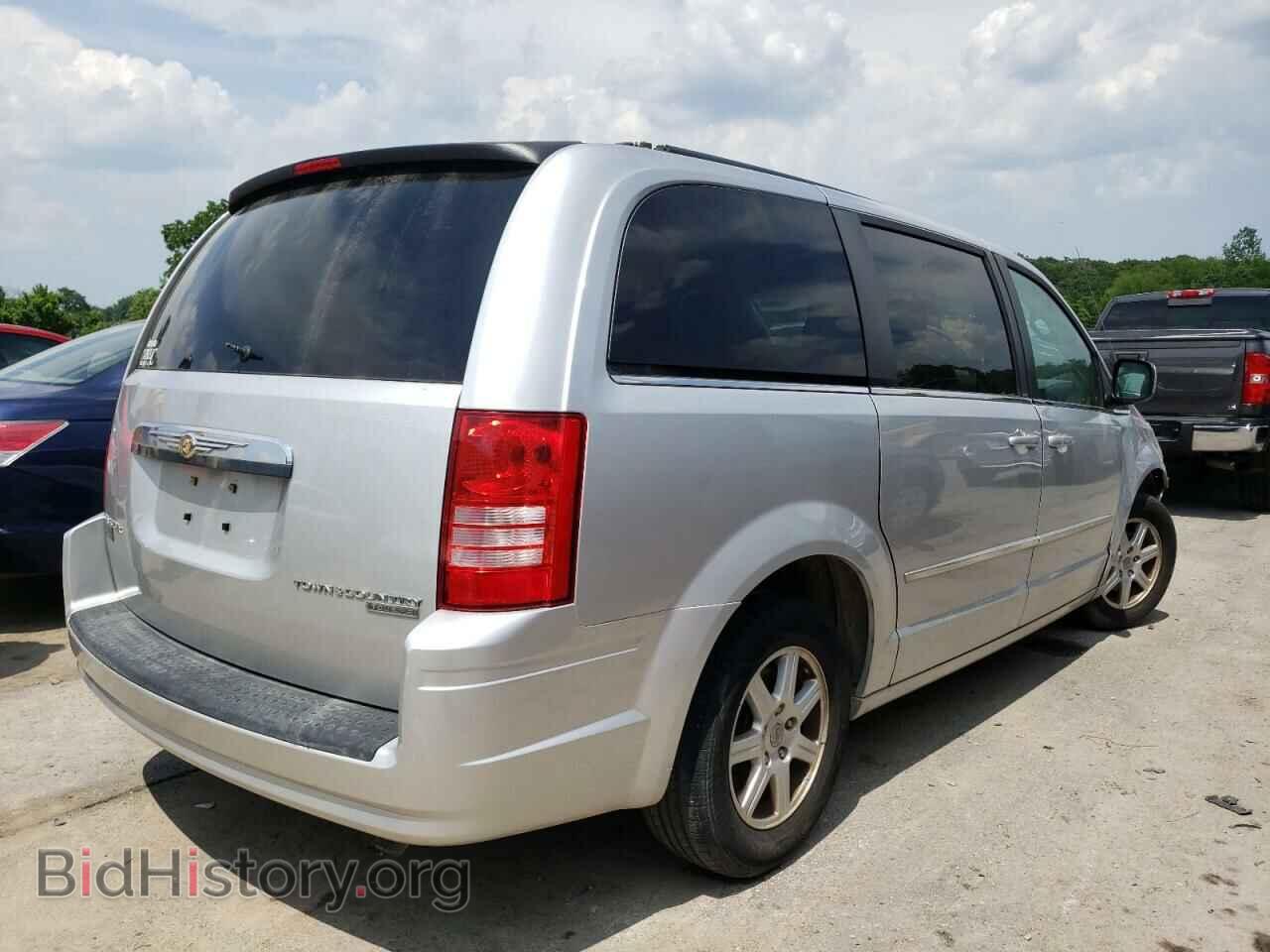 2010 CHRYSLER MINIVAN - VIN: 2A4RR5D17AR279185 - Фото 3