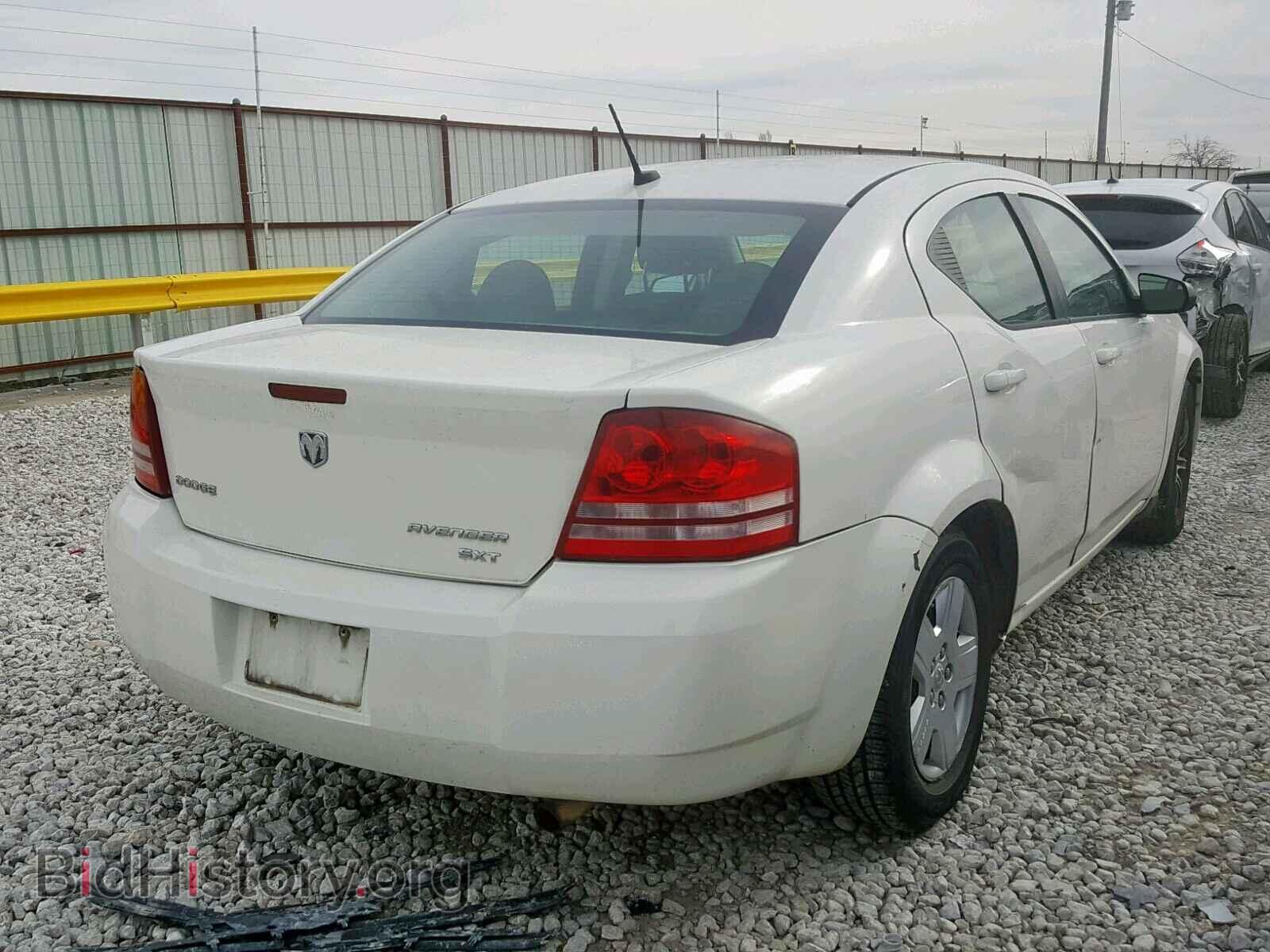 2010 DODGE AVENGER - VIN: 1B3CC4FB8AN136208 - Фото 4