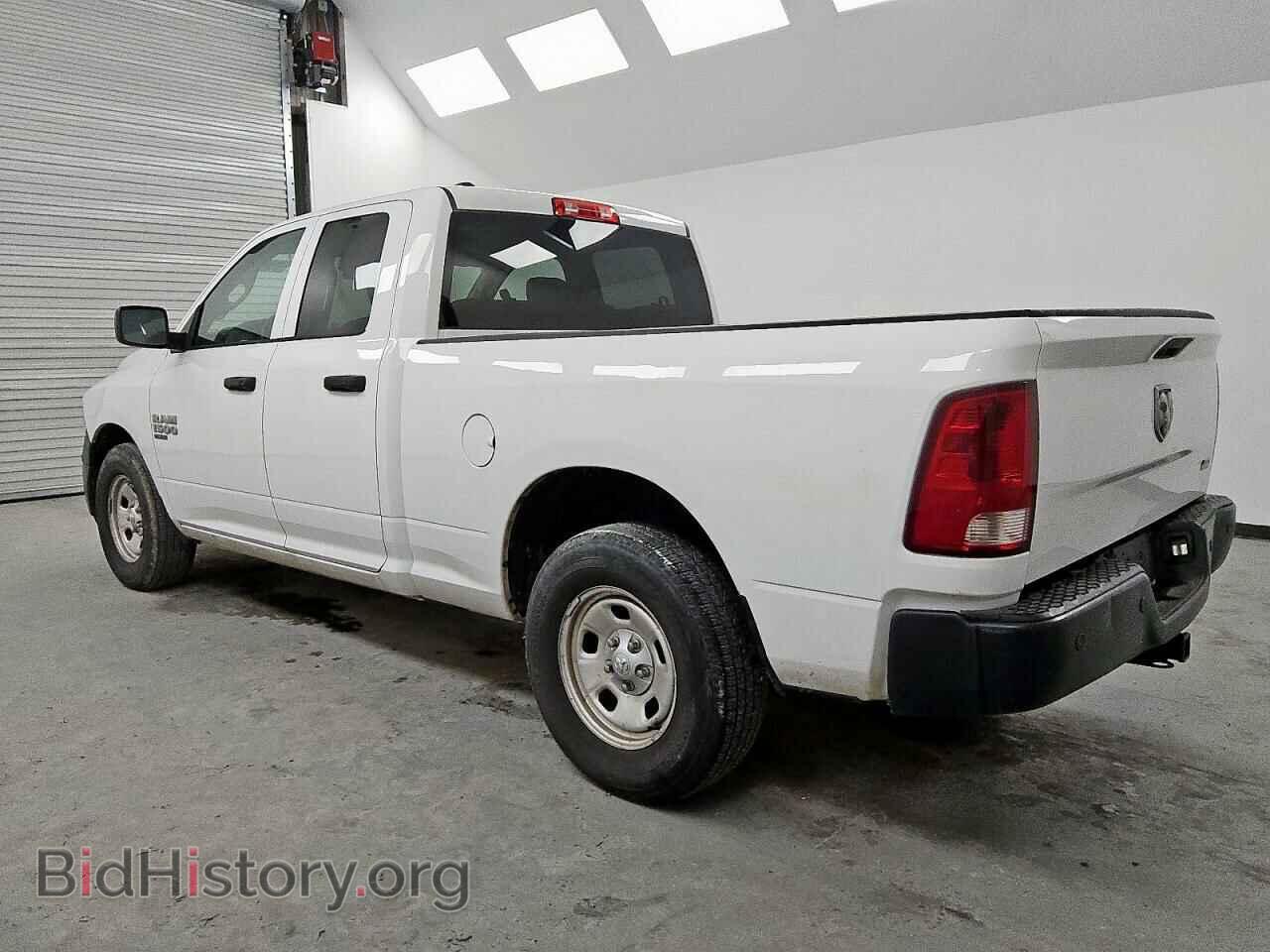 2019 RAM 1500 - VIN: 1C6RR6FG3KS657040 - Фото 2