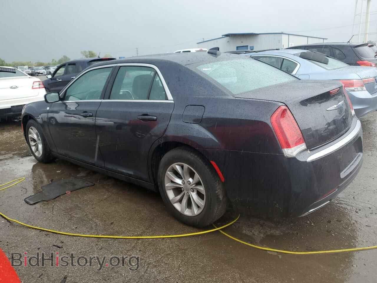 2015 CHRYSLER 300 - VIN: 2C3CCAAG3FH930683 - Фото 2