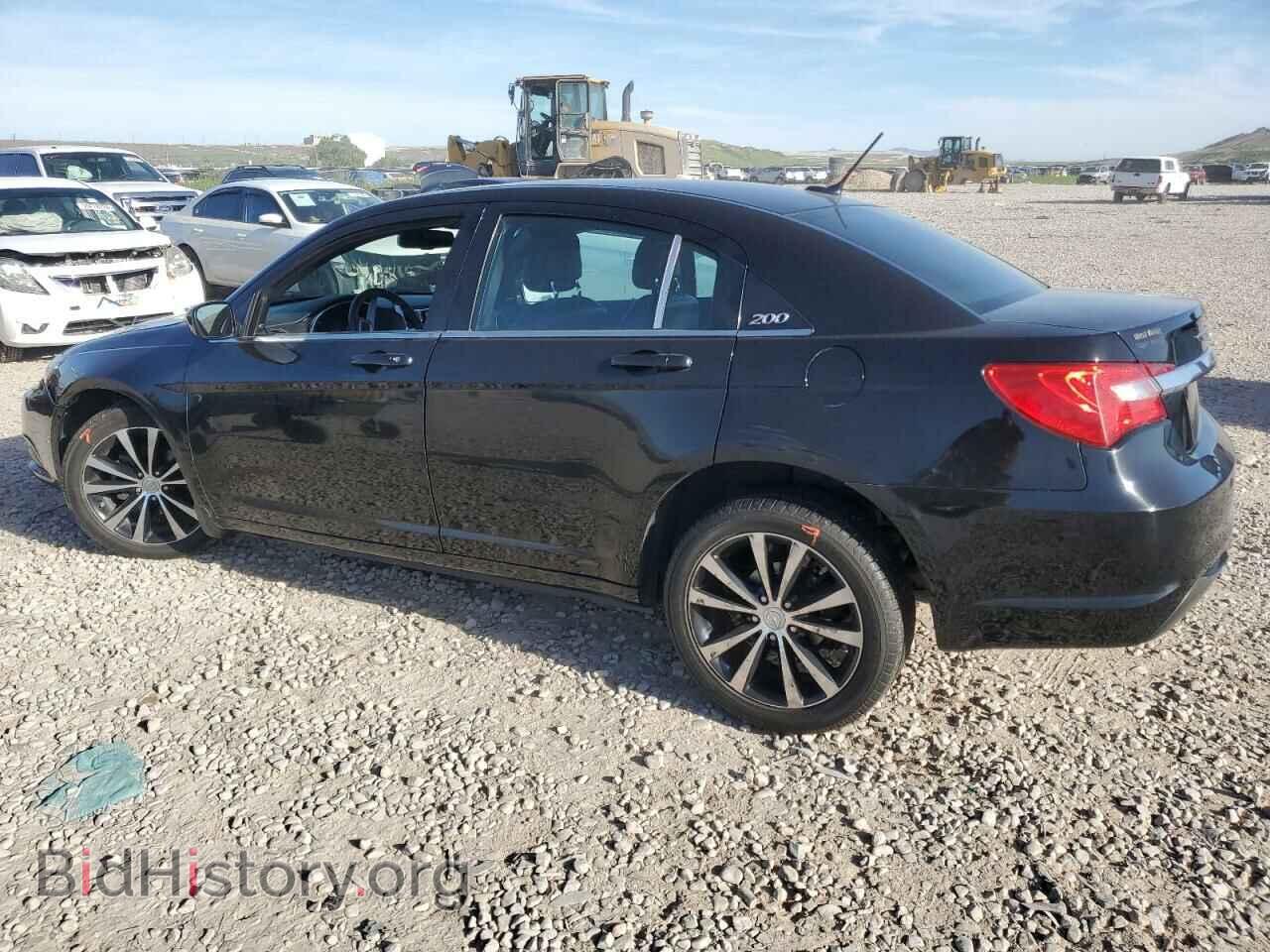2013 CHRYSLER 200 - VIN: 1C3CCBCG2DN571320 - Photo 2