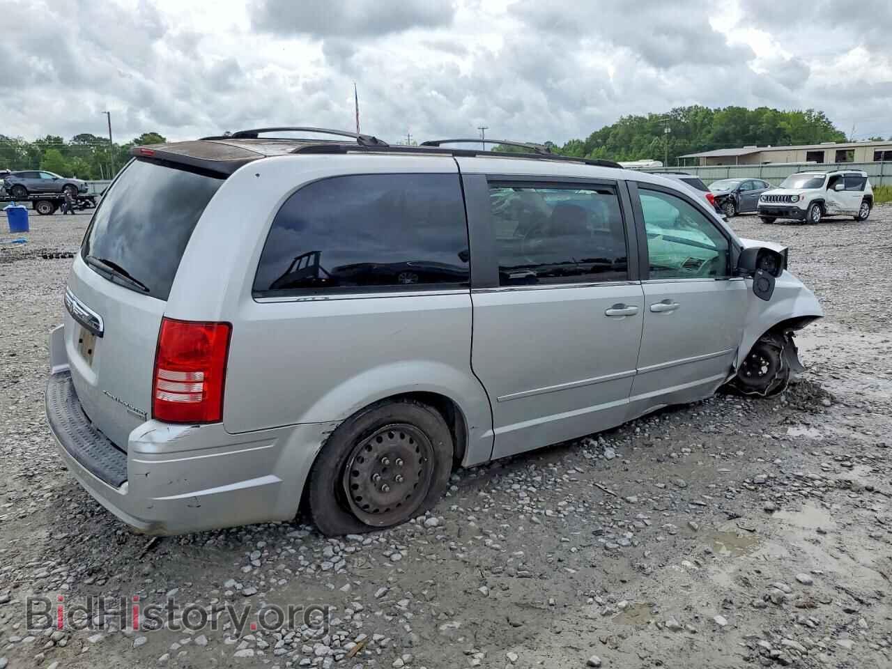 2010 CHRYSLER MINIVAN - VIN: 2A4RR4DE4AR155565 - Фото 3