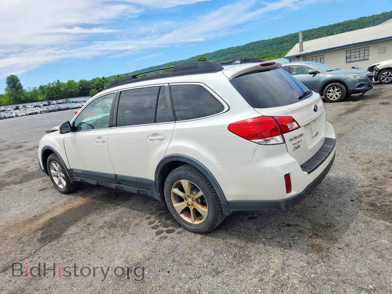 2014 SUBARU OUTBACK - VIN: 4S4BRBLC8E3270028 - Photo 2