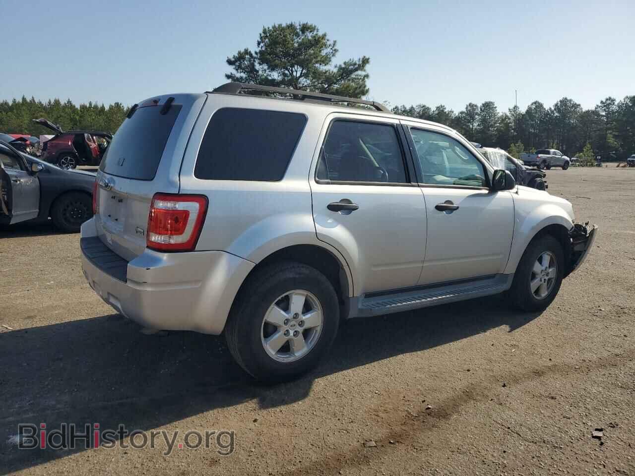 2010 FORD ESCAPE - VIN: 1FMCU0DG7AKA80570 - Фото 3