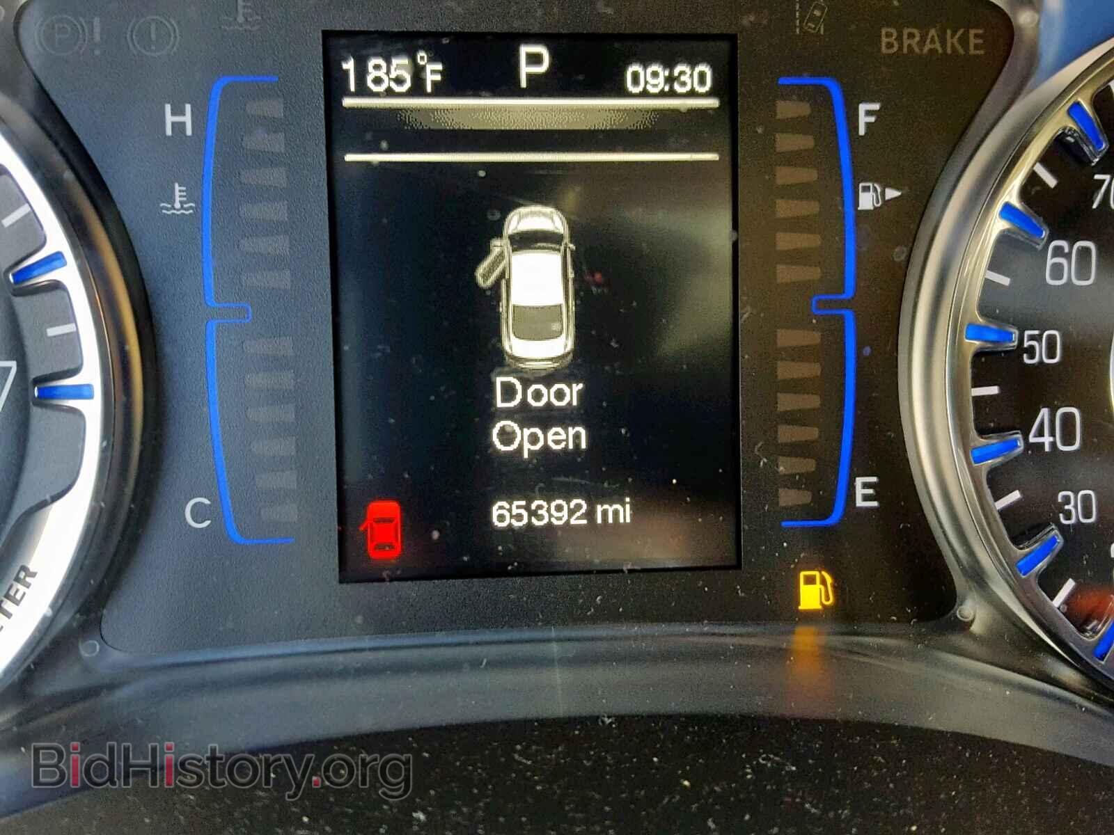 2015 CHRYSLER 200 - VIN: 1C3CCCAB0FN638044 - Фото 8