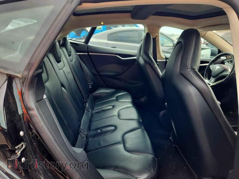 2013 Tesla MODEL S (VIN 5YJSA1CG2DFP28026) — фото 10 из 12