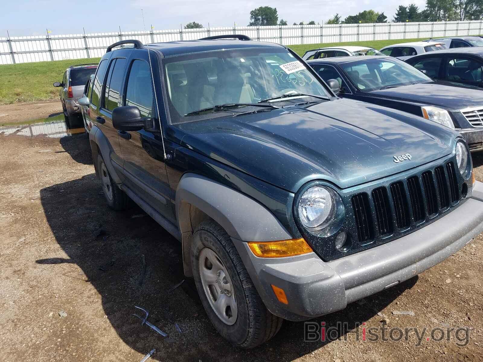 Photo 1J4GL48K46W110665 - JEEP LIBERTY 2006