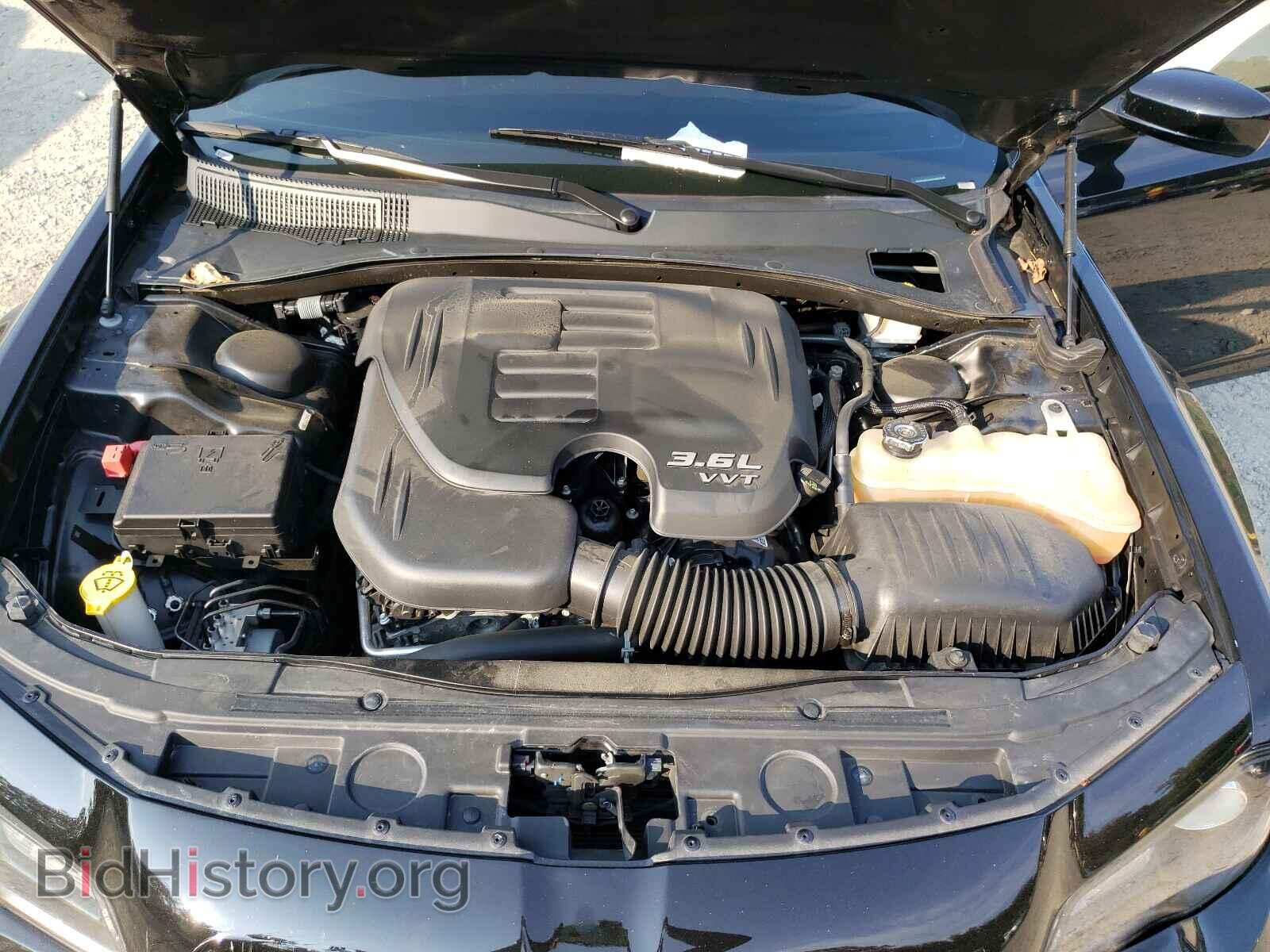 2019 CHRYSLER 300 - VIN: 2C3CCABG5KH565948 - Фото 7