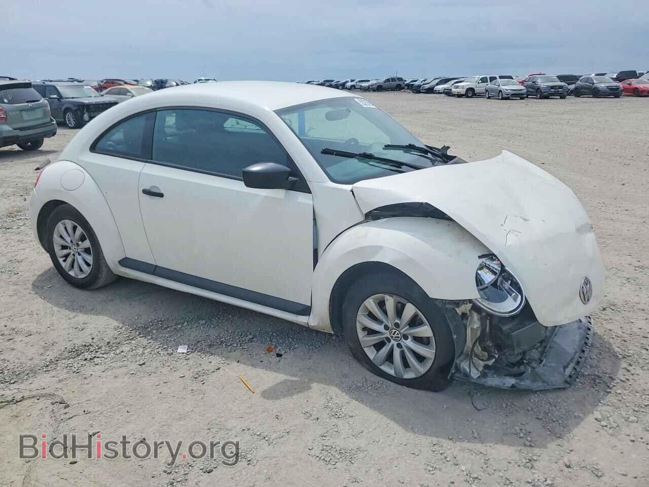 2013 VOLKSWAGEN BEETLE - VIN: 3VWFP7AT4DM653776 - Фото 4